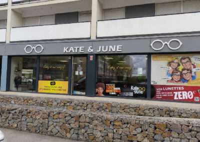 Habillage de vitrine – Kate and June à Roanne